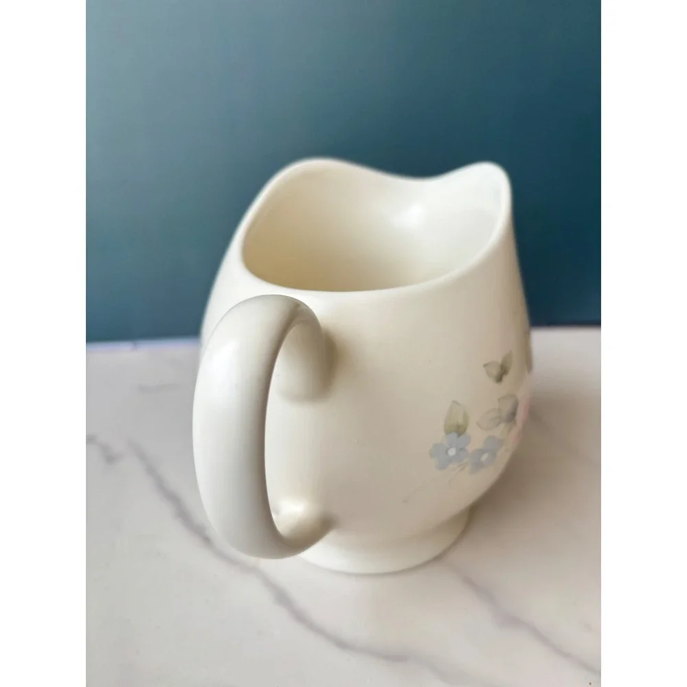 Pfaltzgraff Tea Rose Creamer Pitcher Stoneware Floral Pink Blue Made in USA